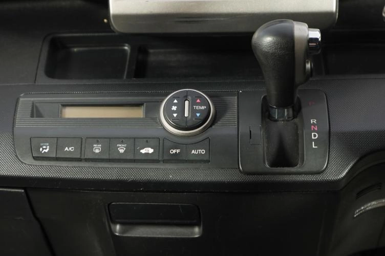 Honda Freed 12 из 16