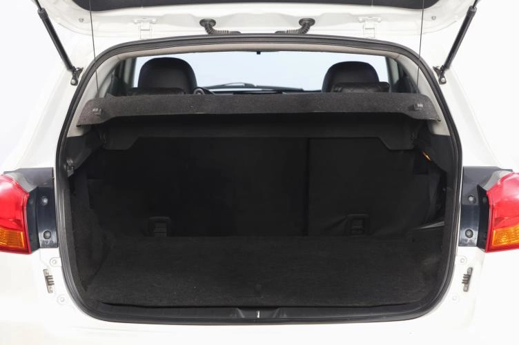 Mitsubishi ASX 16 из 16