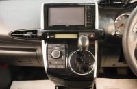 Toyota Wish 14 из 16