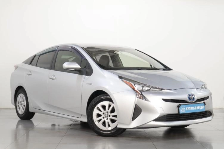 Toyota Prius 1 из 6
