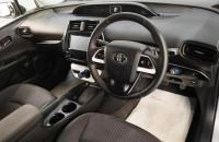 Toyota Prius 8 из 17