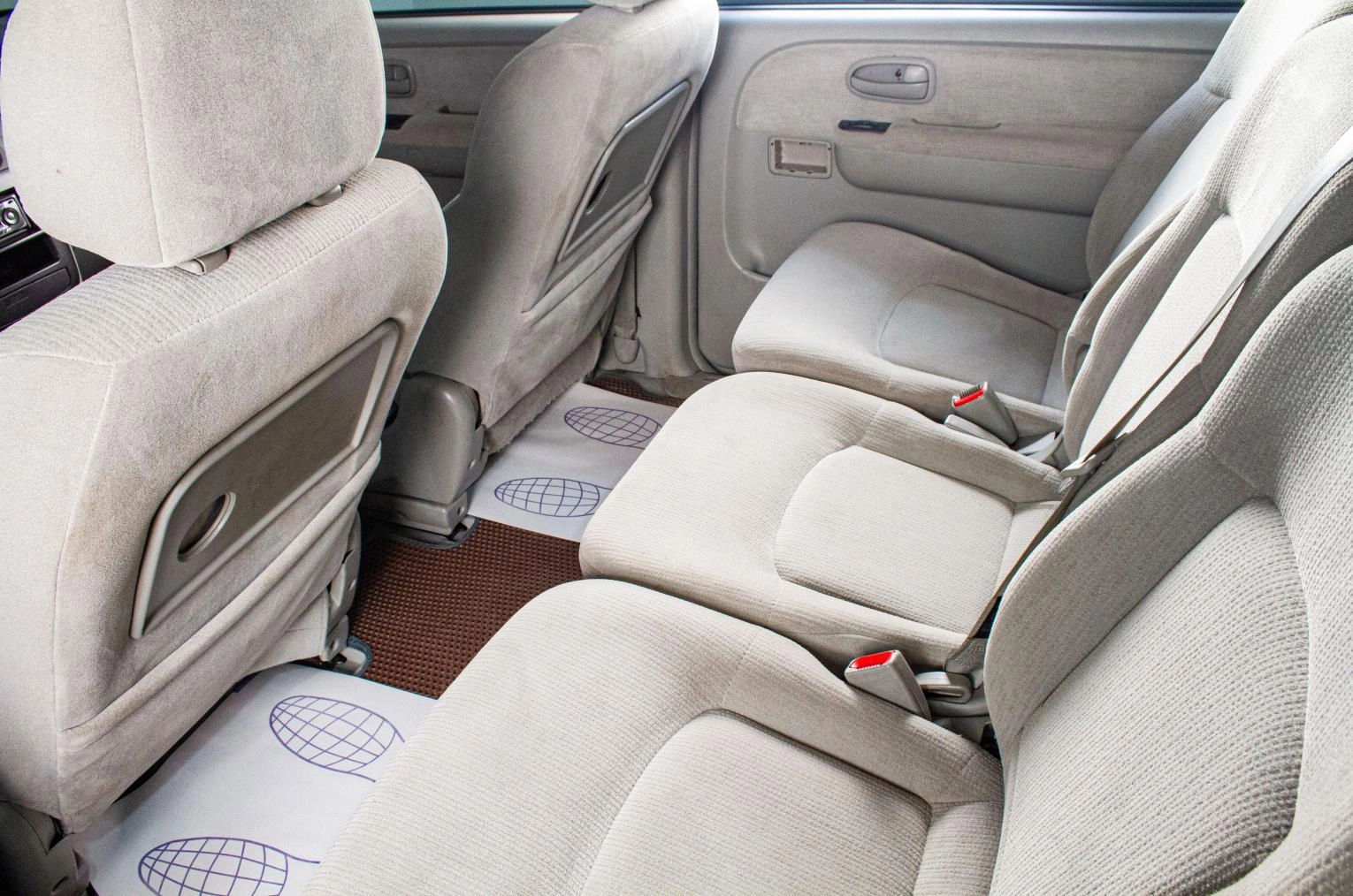 Hyundai Trajet 14 из 17