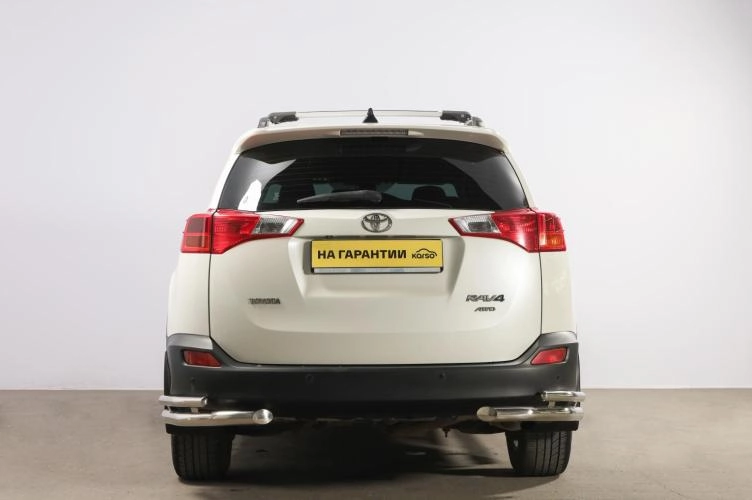 Toyota RAV4 5 из 6