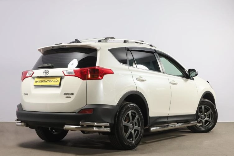 Toyota RAV4 6 из 6