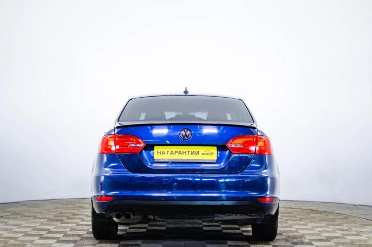 Volkswagen Jetta 5 из 6