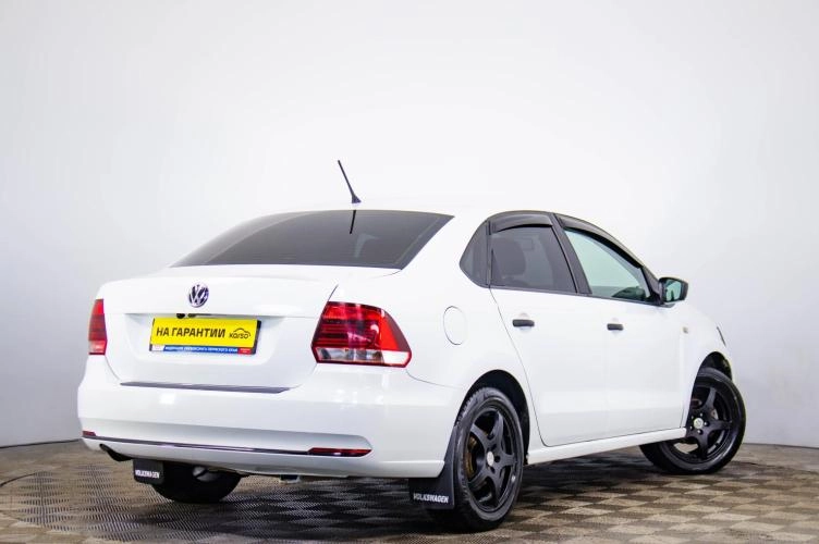 Volkswagen Polo 4 из 6
