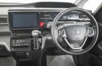 Honda Stepwgn Spada 14 из 21