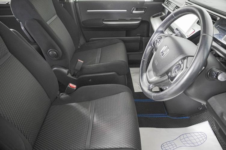 Honda Stepwgn Spada 11 из 21
