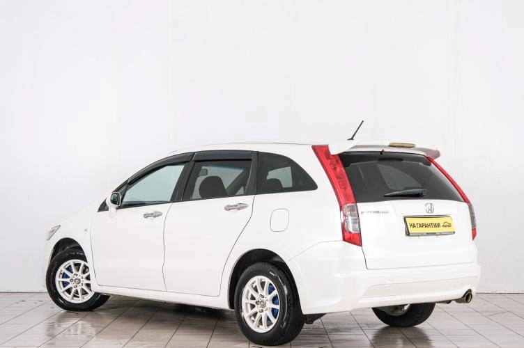 Honda Stream 4 из 6