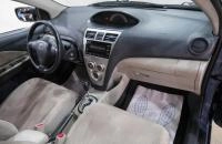 Toyota Yaris 15 из 28