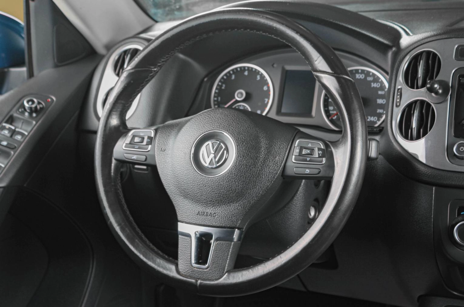 Volkswagen Tiguan 11 из 17