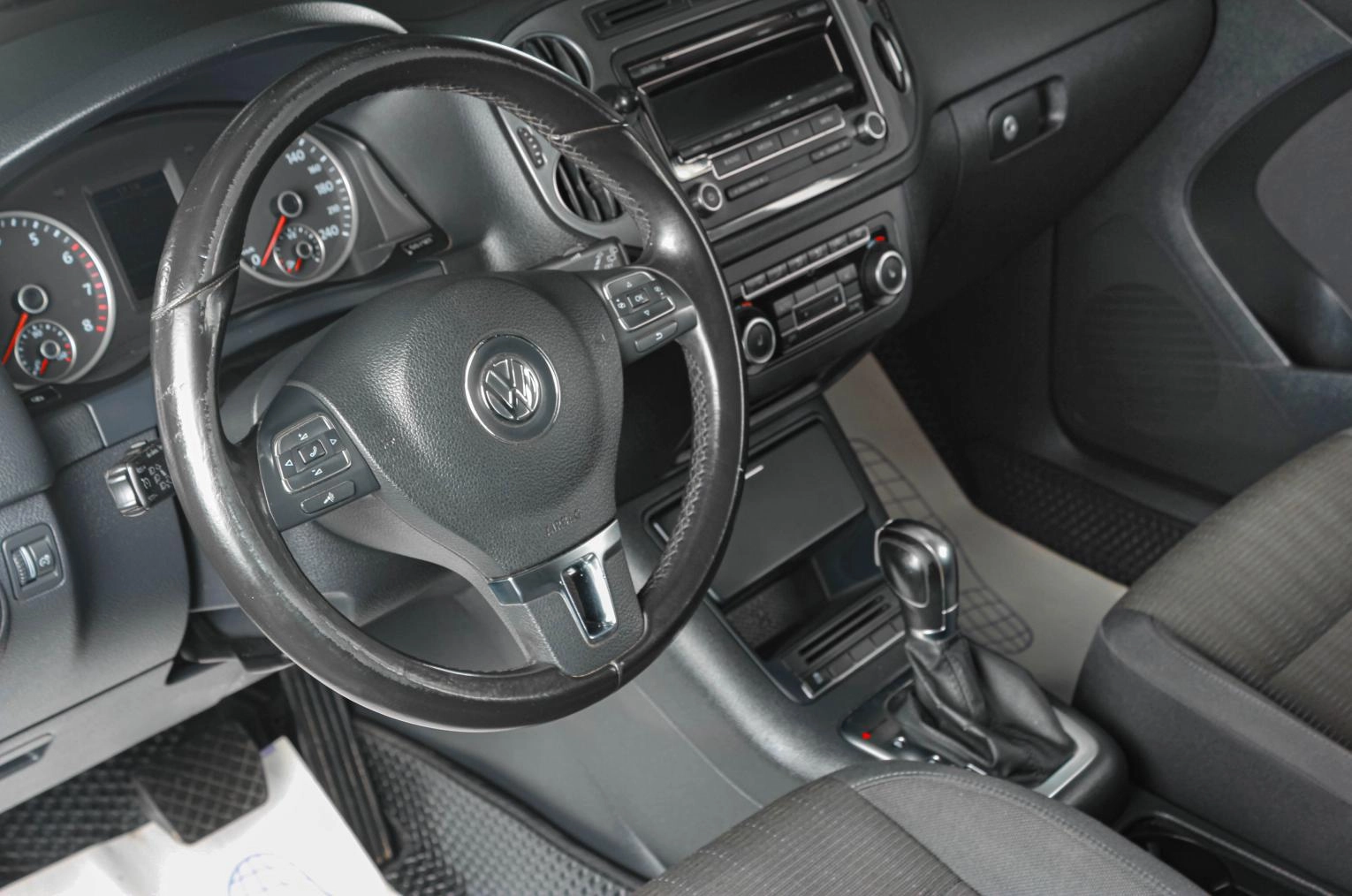 Volkswagen Tiguan 7 из 17