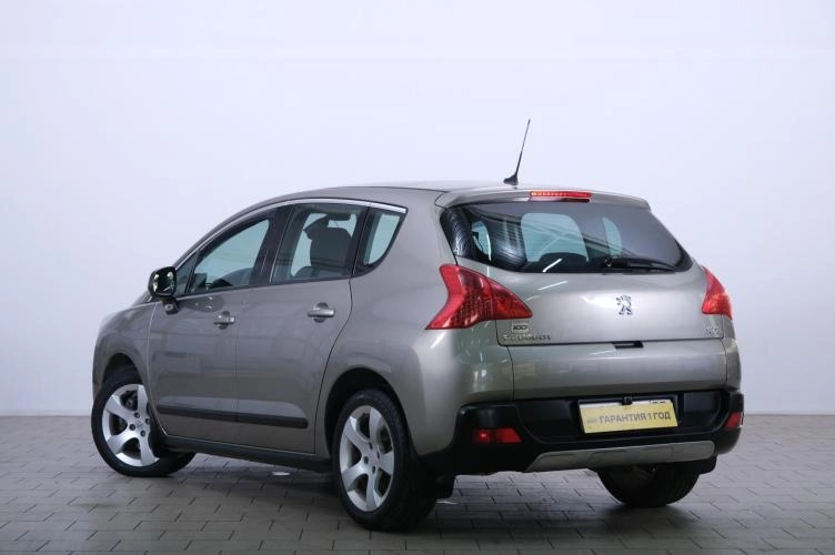 Peugeot 3008 4 из 6