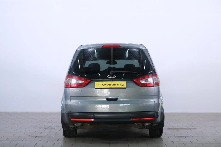 Ford Galaxy 5 из 6