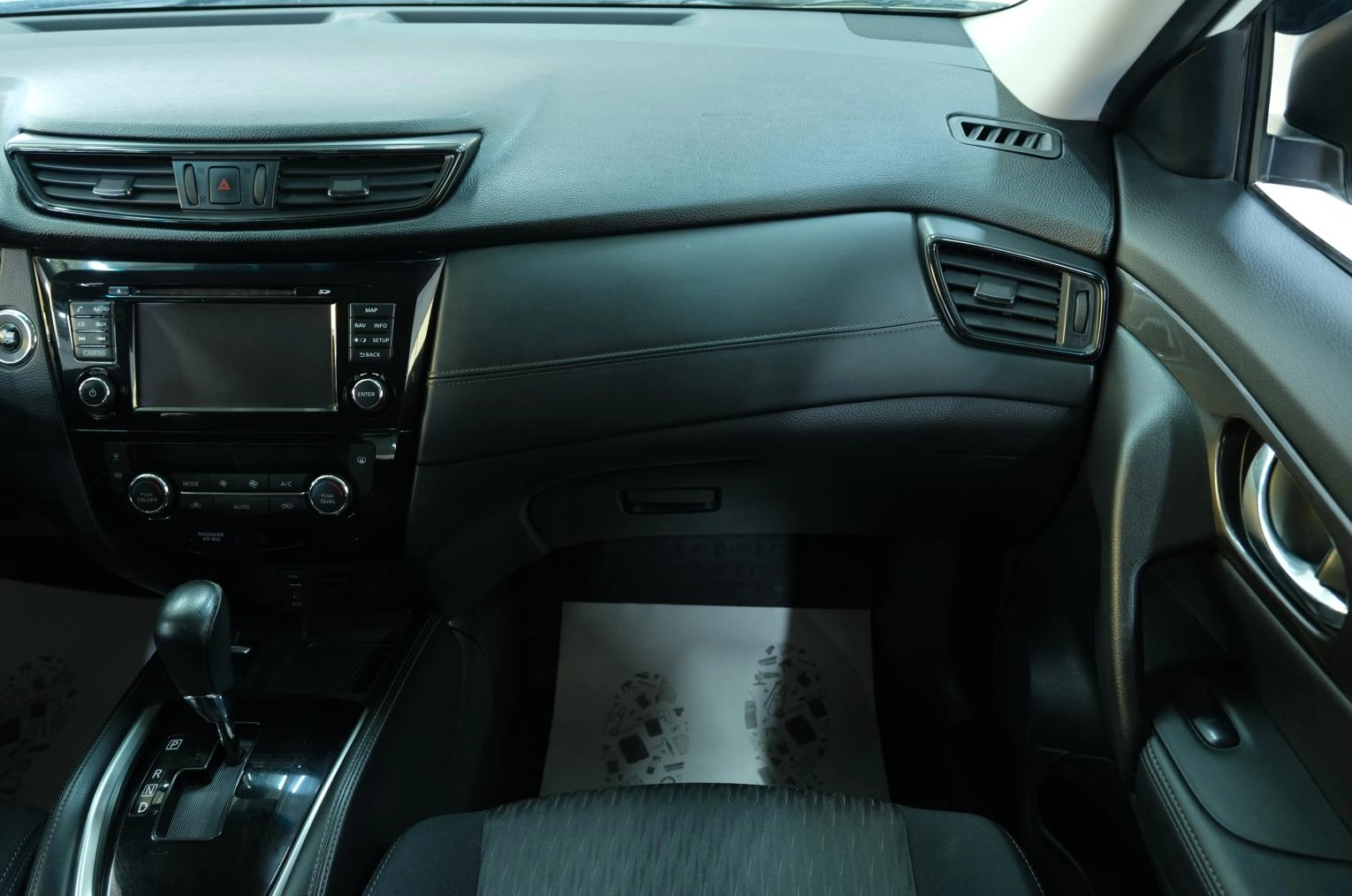 Nissan X-Trail 18 из 24