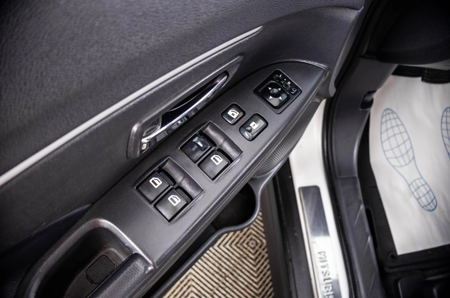 Mitsubishi ASX 23 из 23