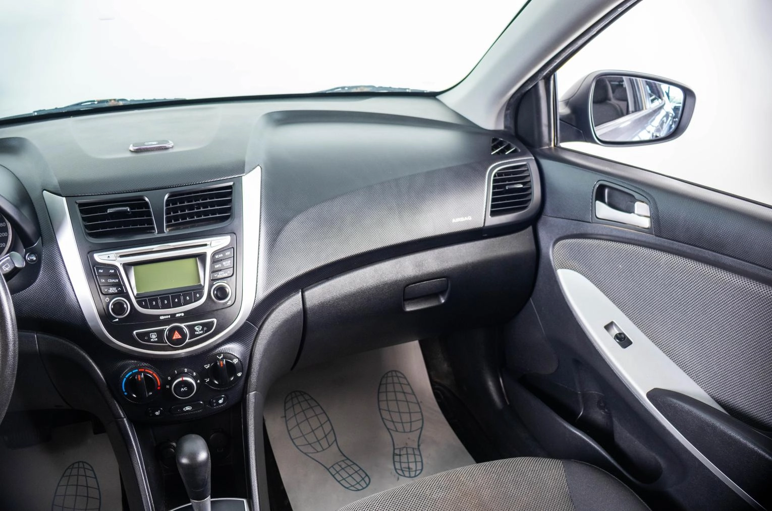 Hyundai Solaris 13 из 21
