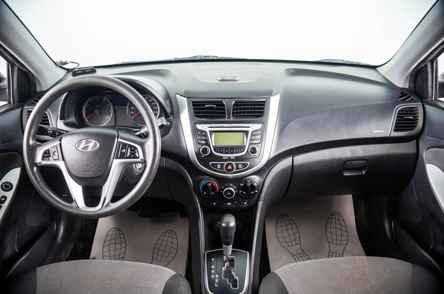 Hyundai Solaris 12 из 21