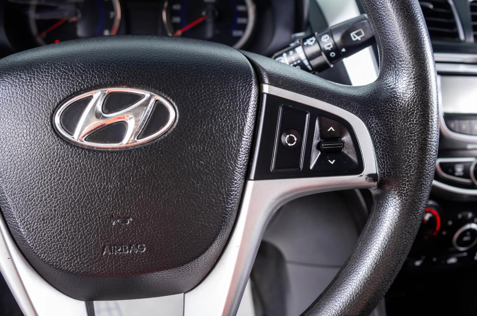 Hyundai Solaris 16 из 21