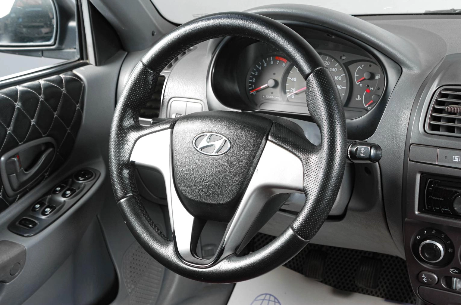 Hyundai Accent 11 из 15