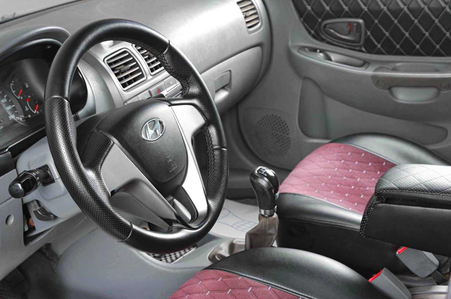 Hyundai Accent 7 из 15