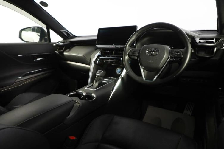 Toyota Harrier 9 из 19