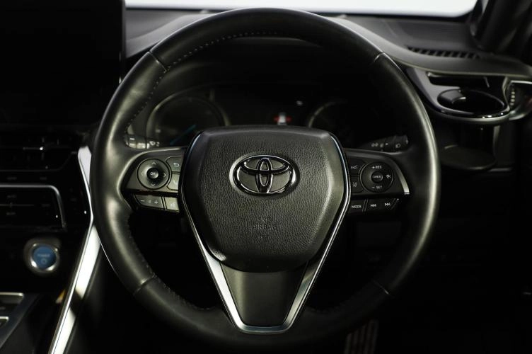 Toyota Harrier 11 из 19