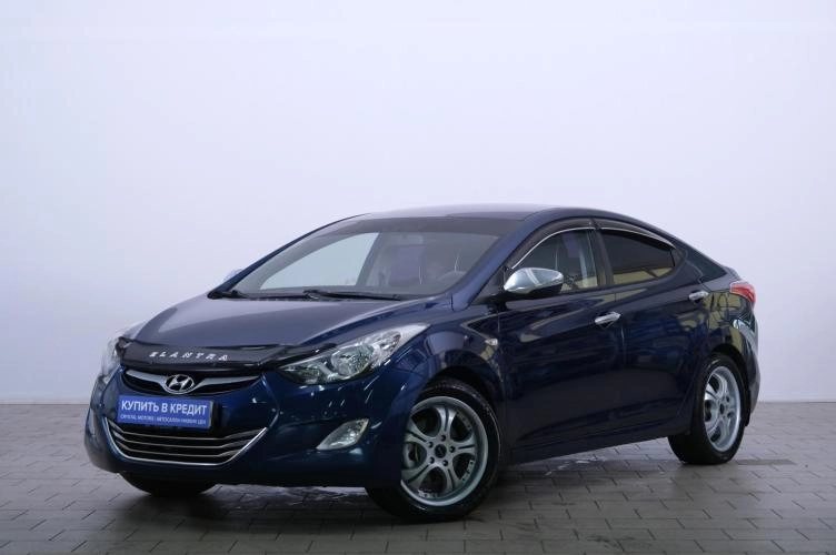 Hyundai Elantra 3 из 6