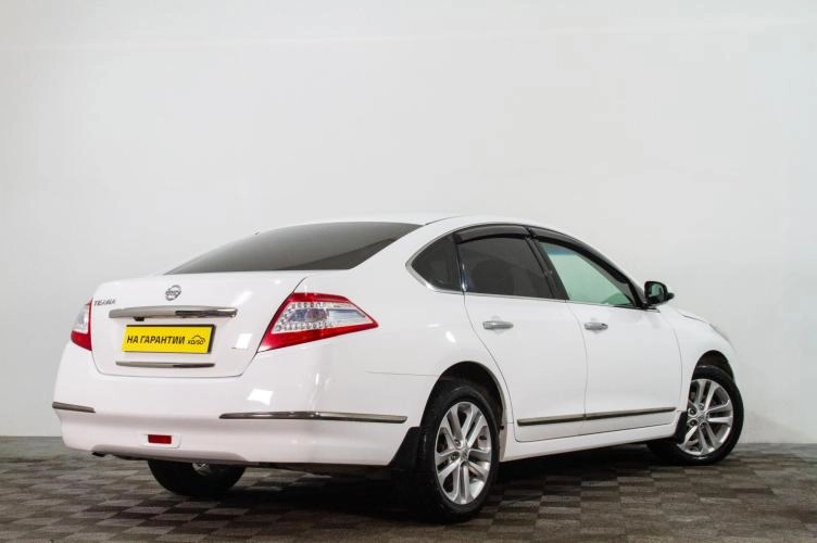 Nissan Teana 4 из 6
