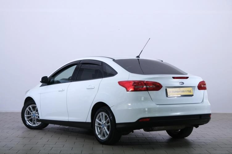 Ford Focus 4 из 6