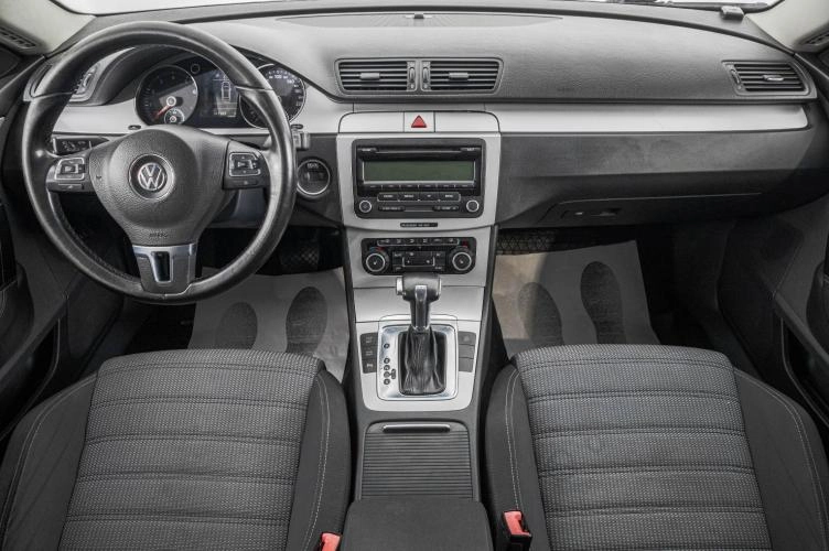 Volkswagen Passat CC 9 из 24