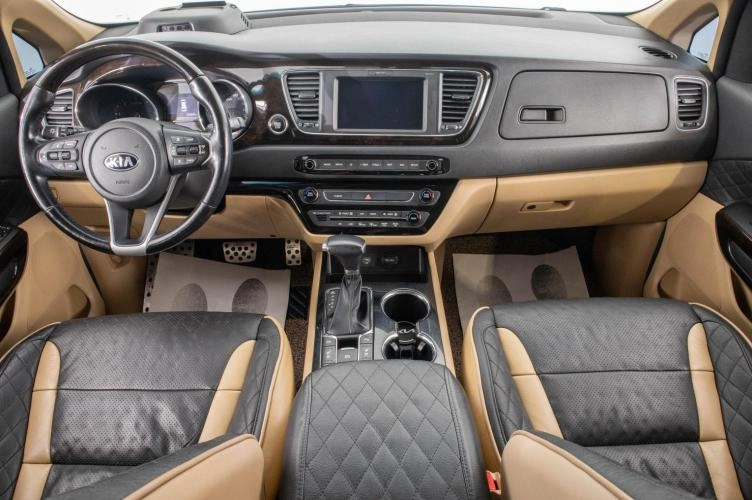 KIA Carnival 9 из 31