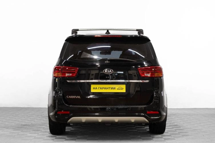 KIA Carnival 5 из 6