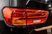 KIA Carnival 8 из 31