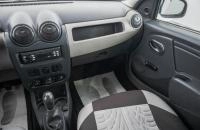 Renault Logan 15 из 18