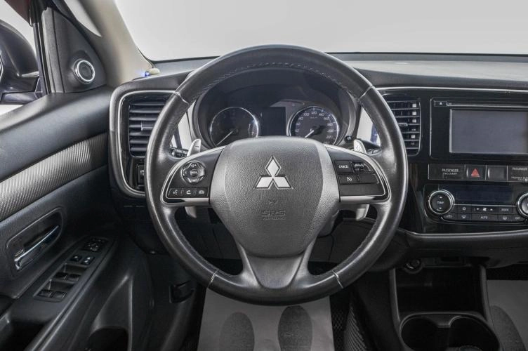 Mitsubishi Outlander 12 из 25