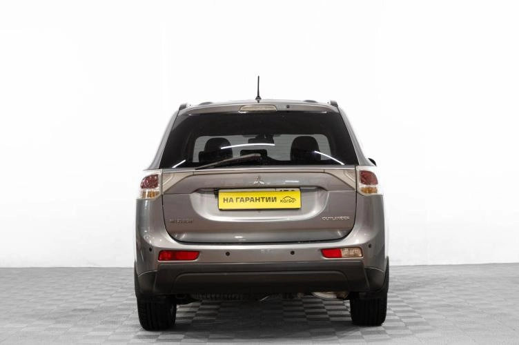 Mitsubishi Outlander 5 из 6