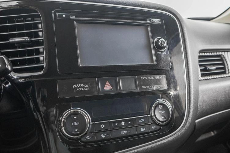 Mitsubishi Outlander 17 из 25