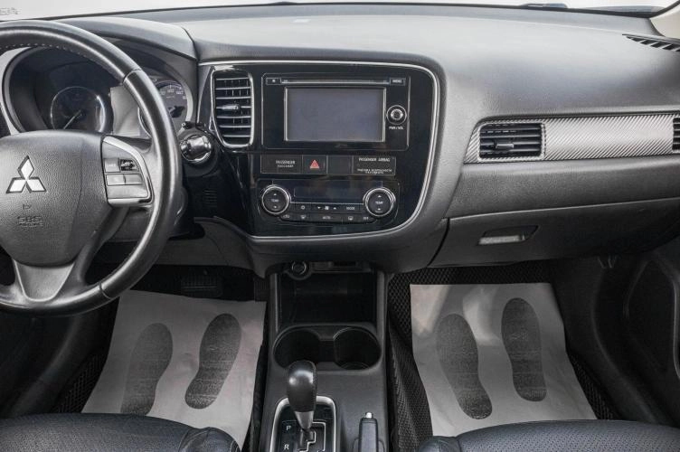 Mitsubishi Outlander 16 из 25