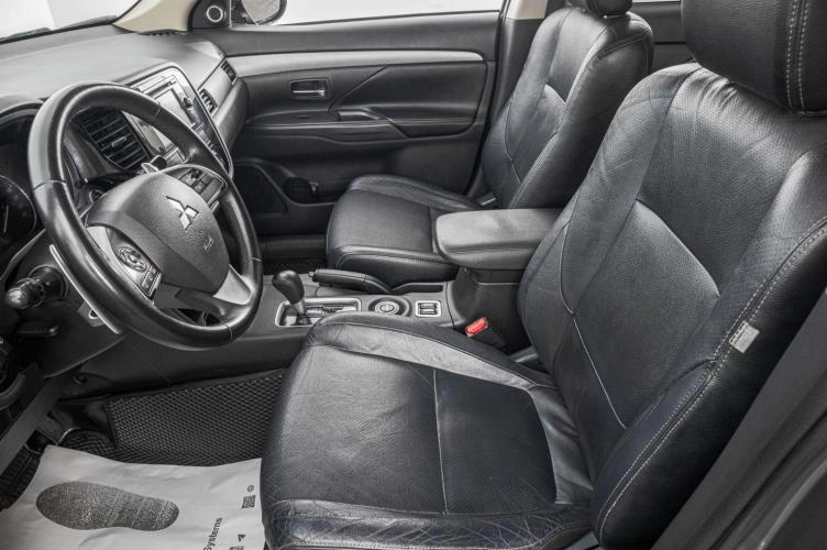 Mitsubishi Outlander 8 из 25