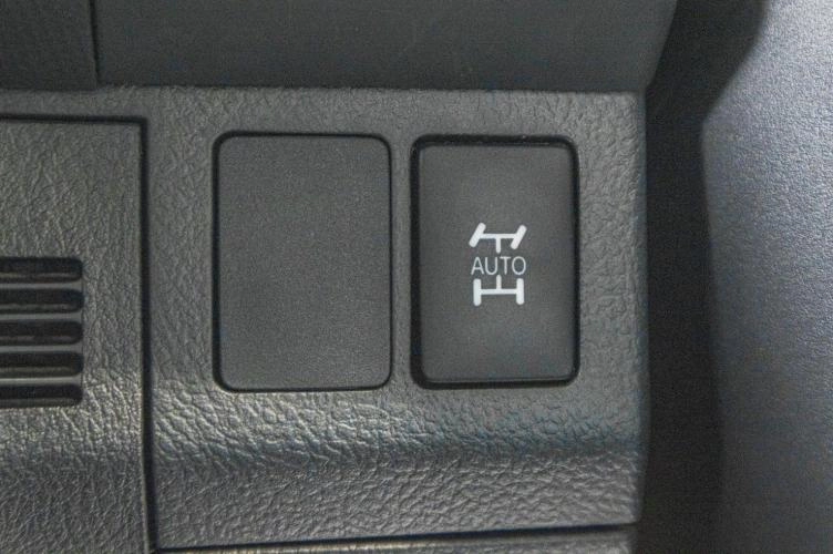 Toyota Wish 17 из 24