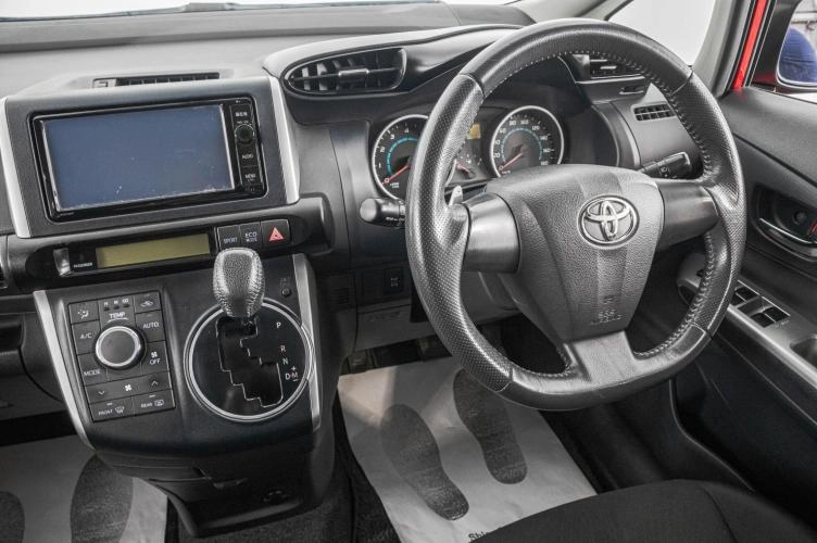 Toyota Wish 14 из 24