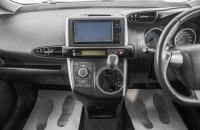 Toyota Wish 15 из 24
