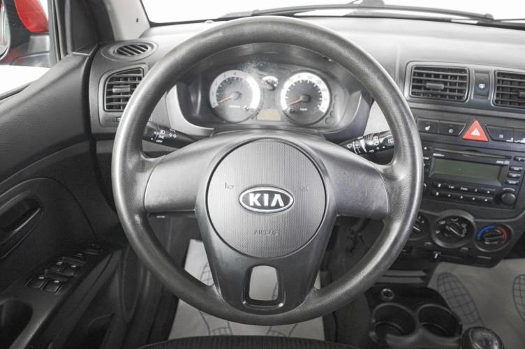 KIA Picanto 15 из 18