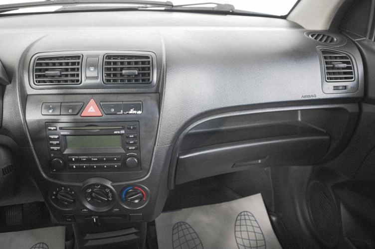 KIA Picanto 14 из 18