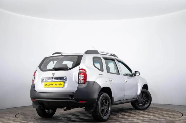 Renault Duster 4 из 6