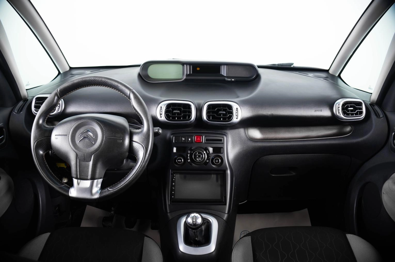 Citroen C3 12 из 19