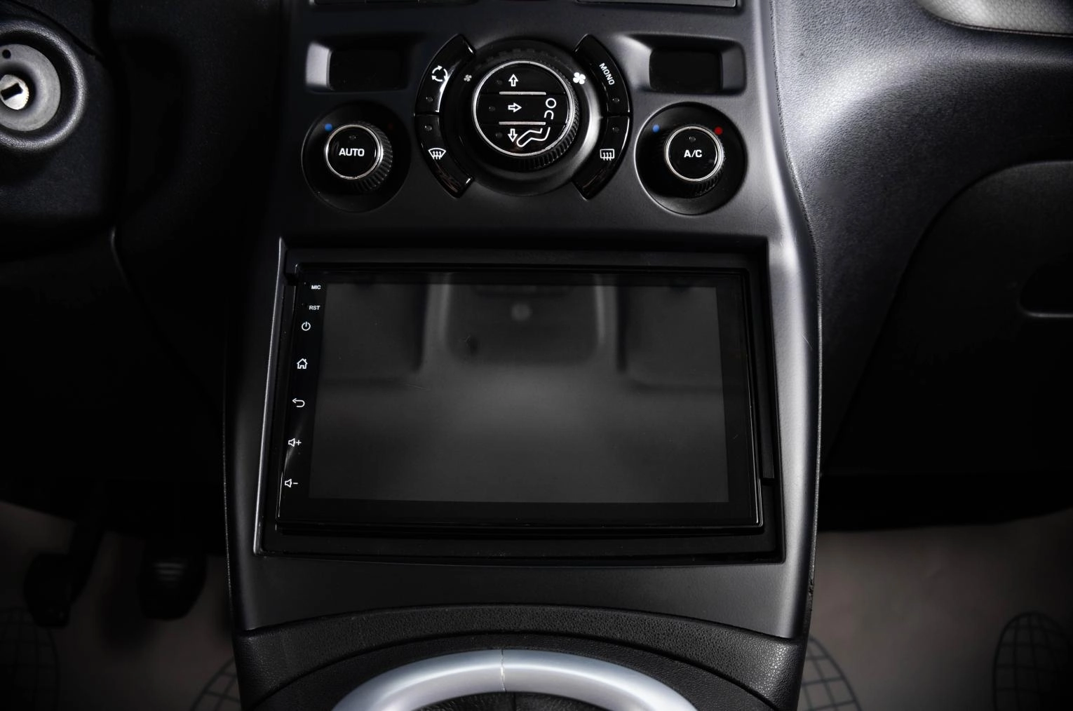 Citroen C3 16 из 19