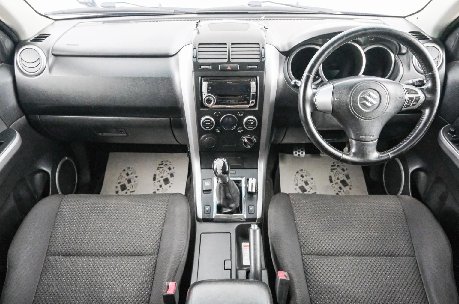 Suzuki Escudo 10 из 21