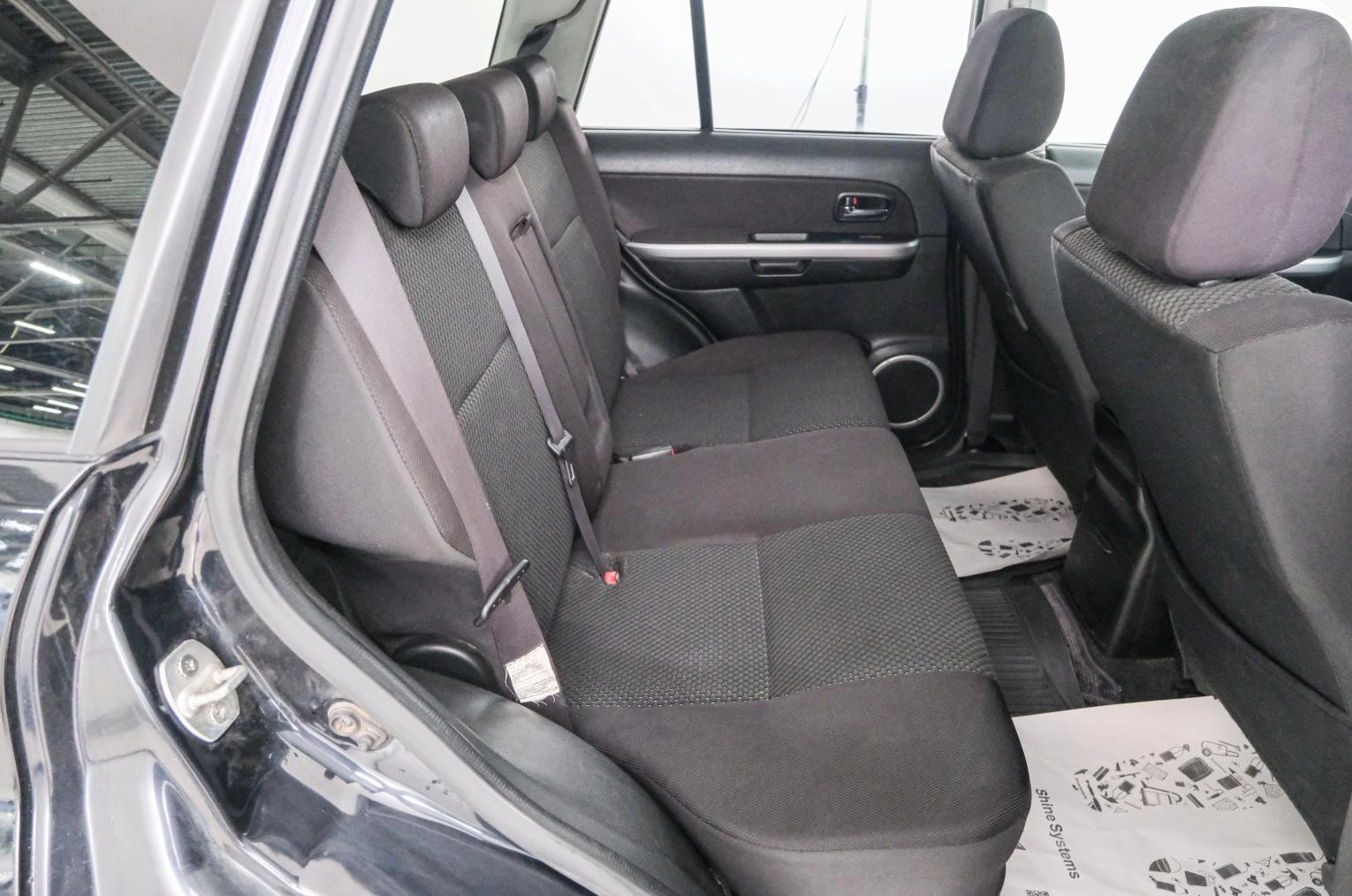 Suzuki Escudo 21 из 21